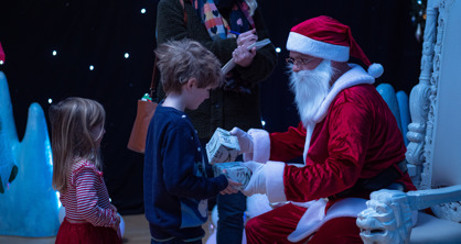 children meet Santa