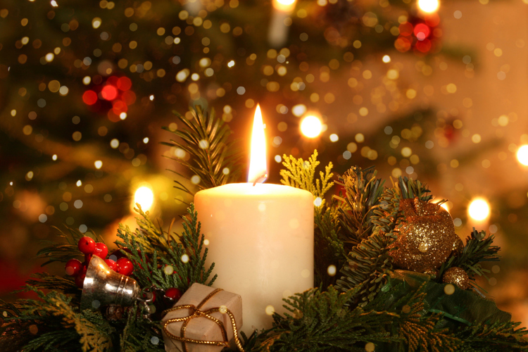 Christmas candle wreath